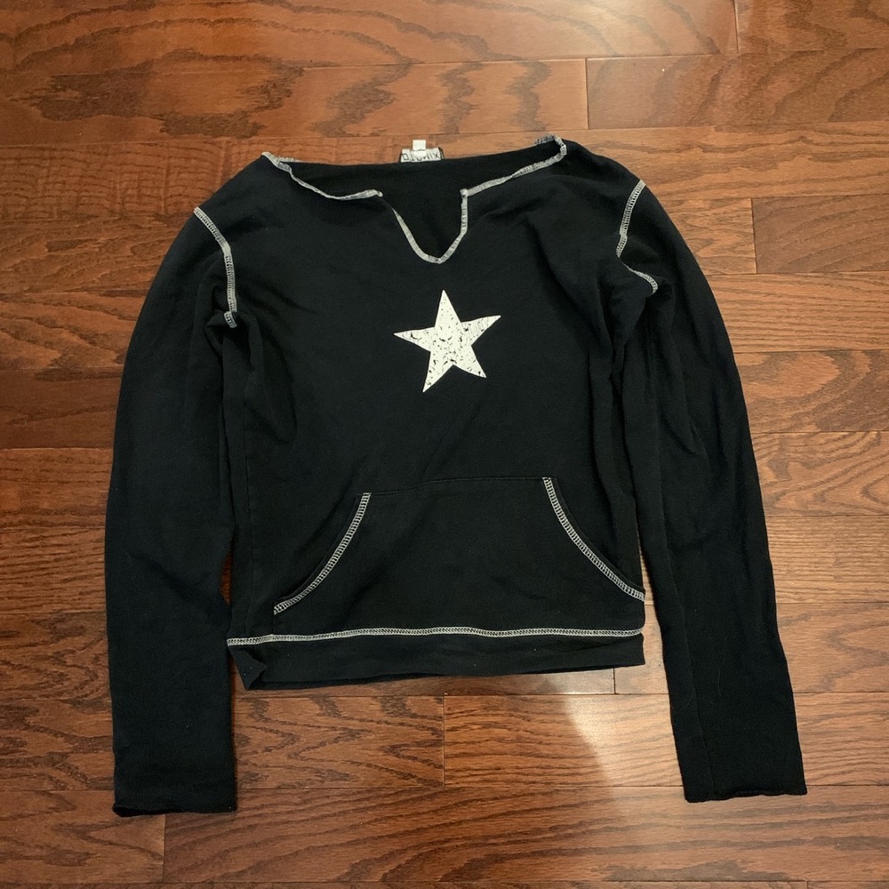 Long sleeve star printed top